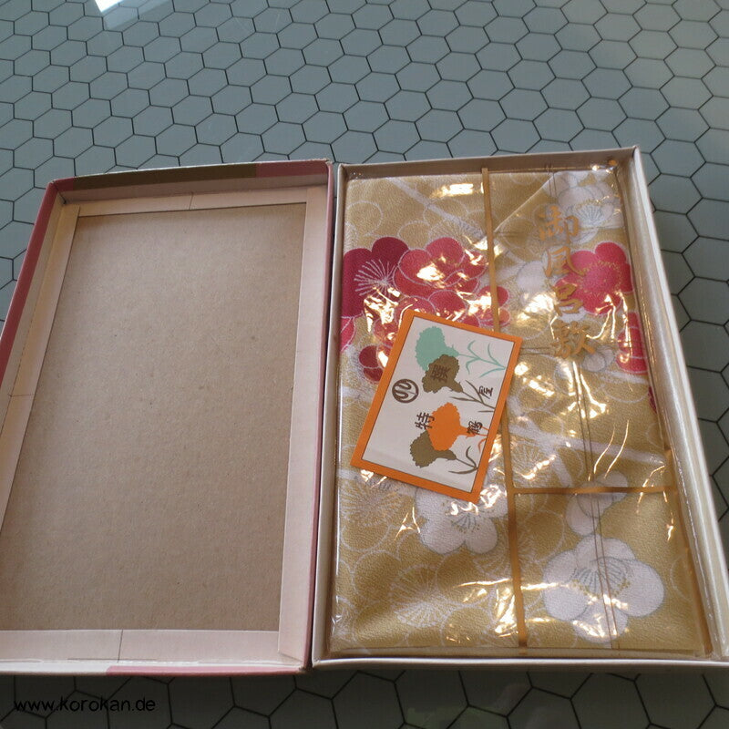 Furoshiki Ume in Pappbox