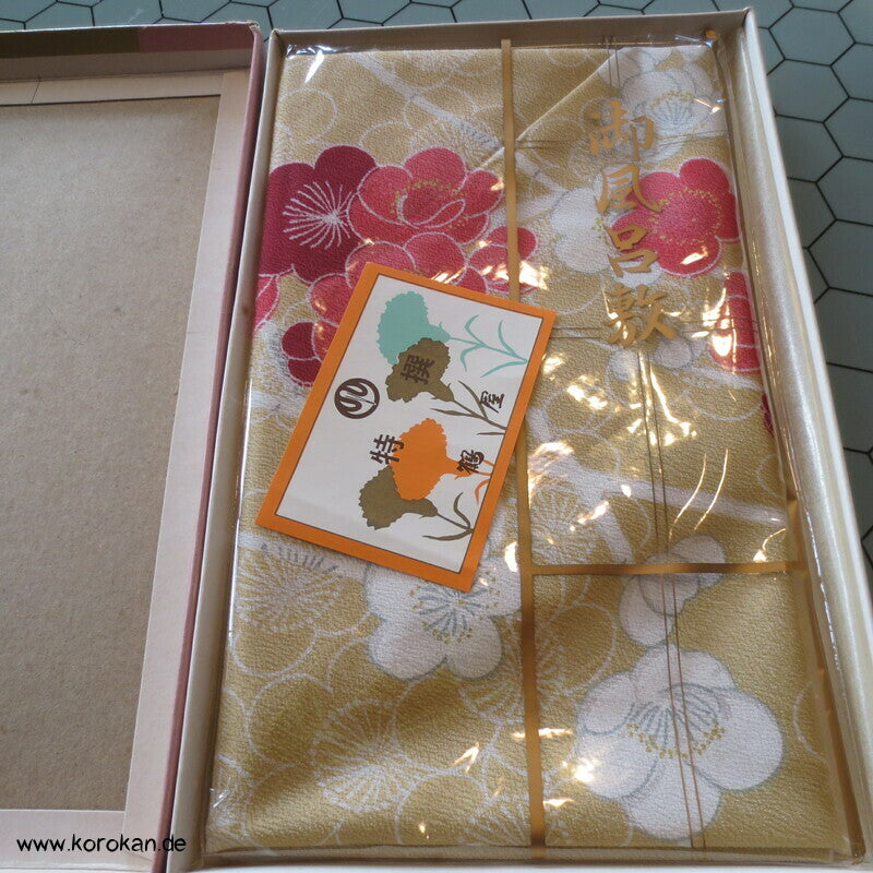 Furoshiki Ume in Pappbox