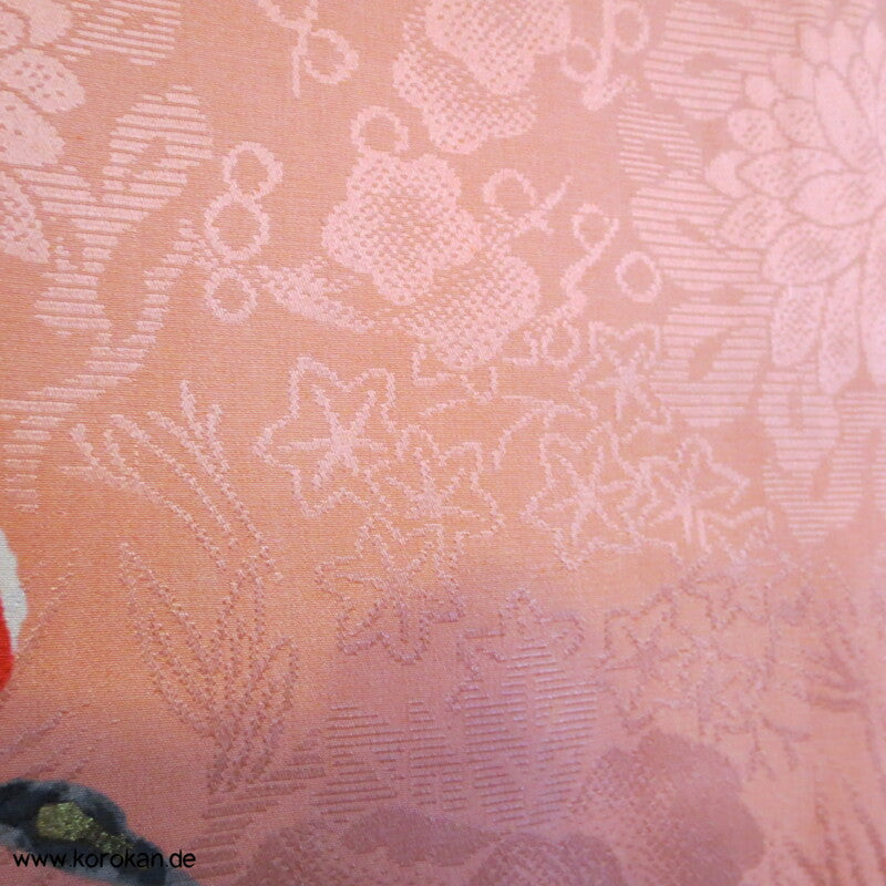 Ume Pflaumen Blüten auf Rinzu Seidendamast antiker Komon Kimono