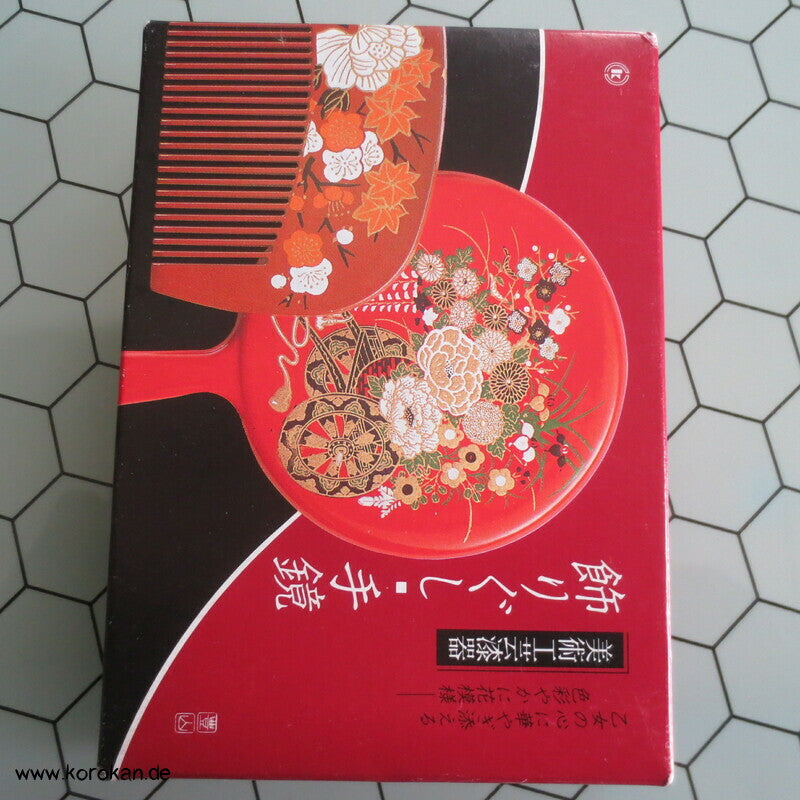 Spiegel und Kamm Set, Chrysanthemen auf rot