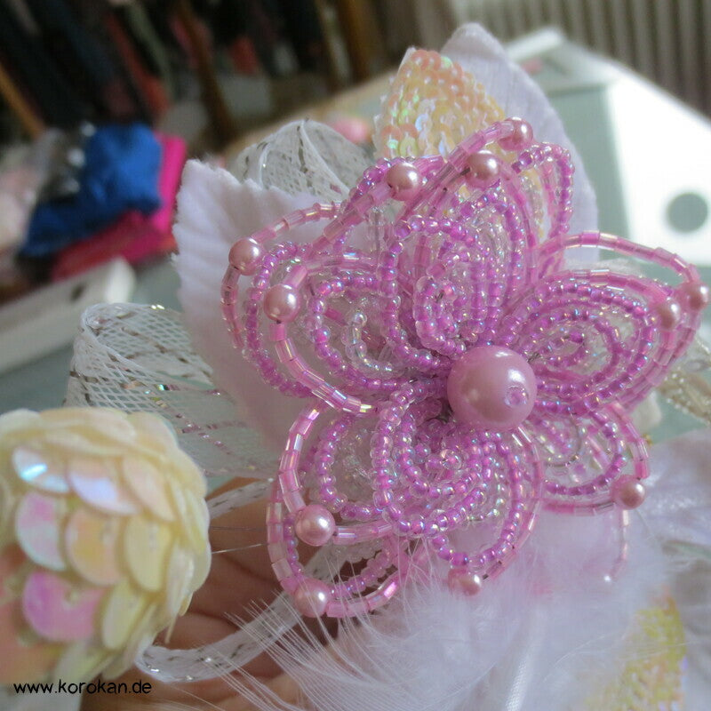 Kanzashi Haarkamm - Fascinator, Glitzer und Blüten