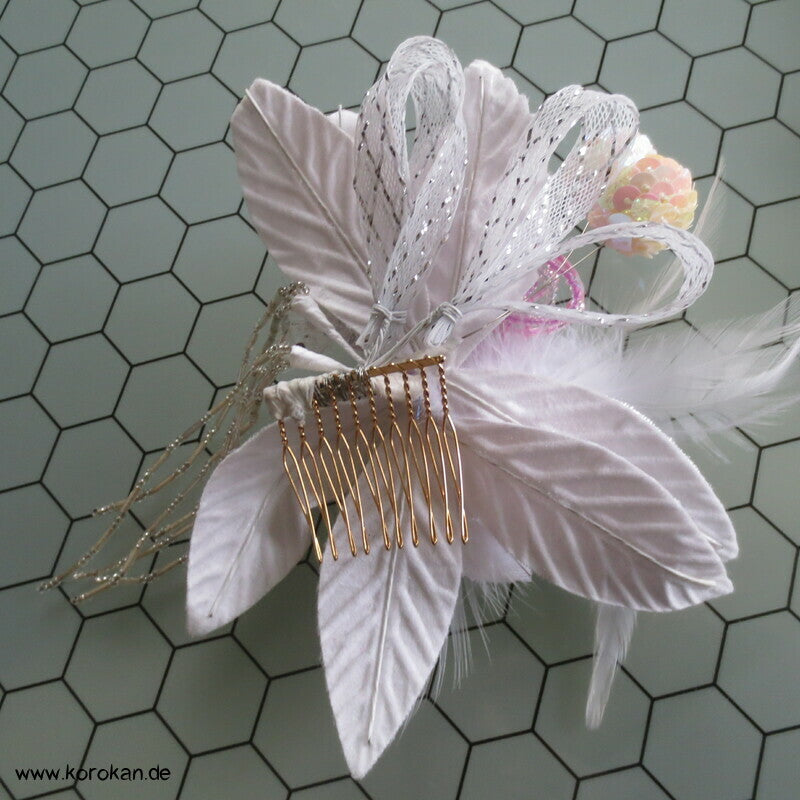 Kanzashi Haarkamm - Fascinator, Glitzer und Blüten