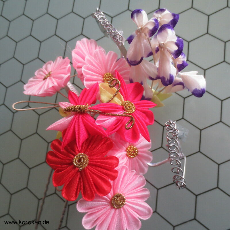 japanische Kanzashi Haarnadel Blüten mit Schmetterling und Hänge Birra Birra