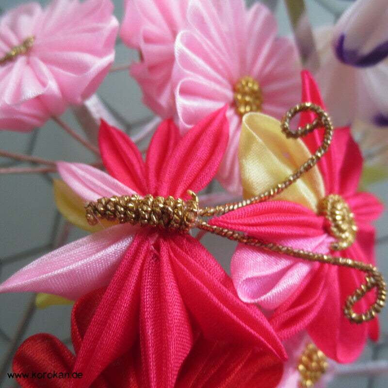 japanische Kanzashi Haarnadel Blüten mit Schmetterling und Hänge Birra Birra