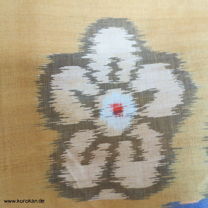 Sakurablüten auf goldgelb Hitoe Meisen Seiden Komon Kimono
