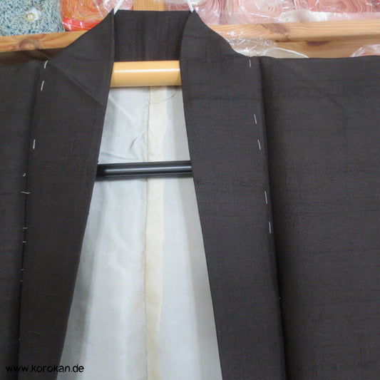 dunkelbrauner Tsumugi Seiden Haori