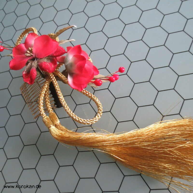 Kanzashi Haarkamm - Fascinator, Blüten Kordel