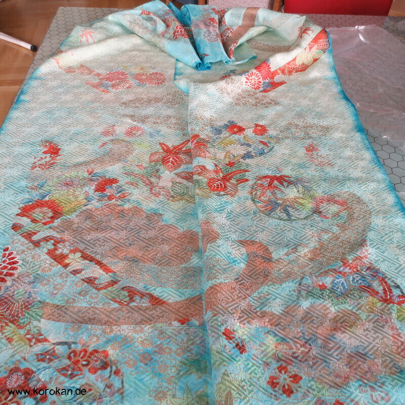 Sayagata Rinzu Damast Seide, Stickerei, Furisode Araihari Stoffstücke, überfärbt