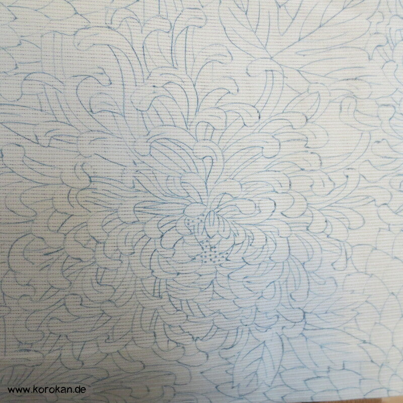 zartblaue Chrysanthemen Hitoe Rho Seiden Kimono