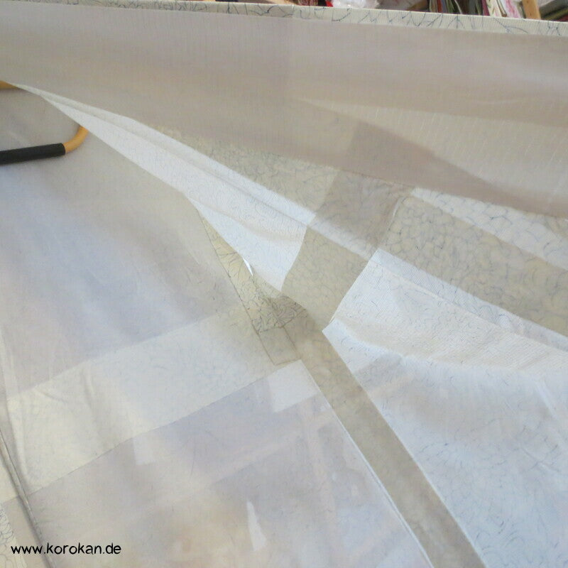zartblaue Chrysanthemen Hitoe Rho Seiden Kimono