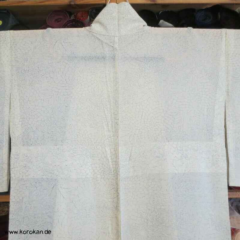 zartblaue Chrysanthemen Hitoe Rho Seiden Kimono