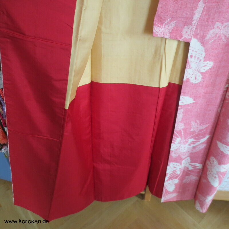 Japan Schmetterlinge auf altrosa Kasuri Tsumugi Seiden Kimono