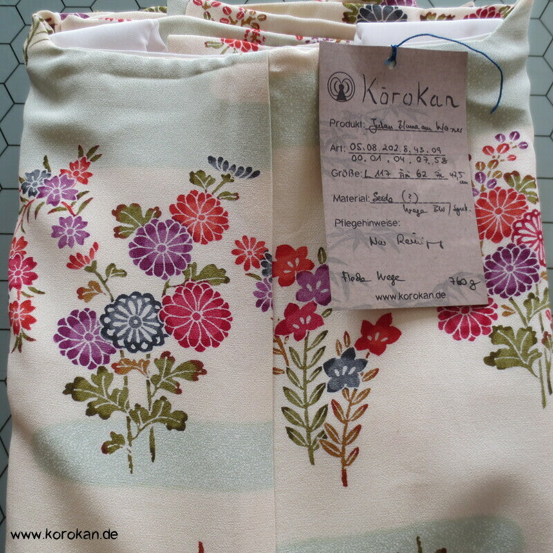 Blumen am Wasser Seidencrepe Juban Unterkimono