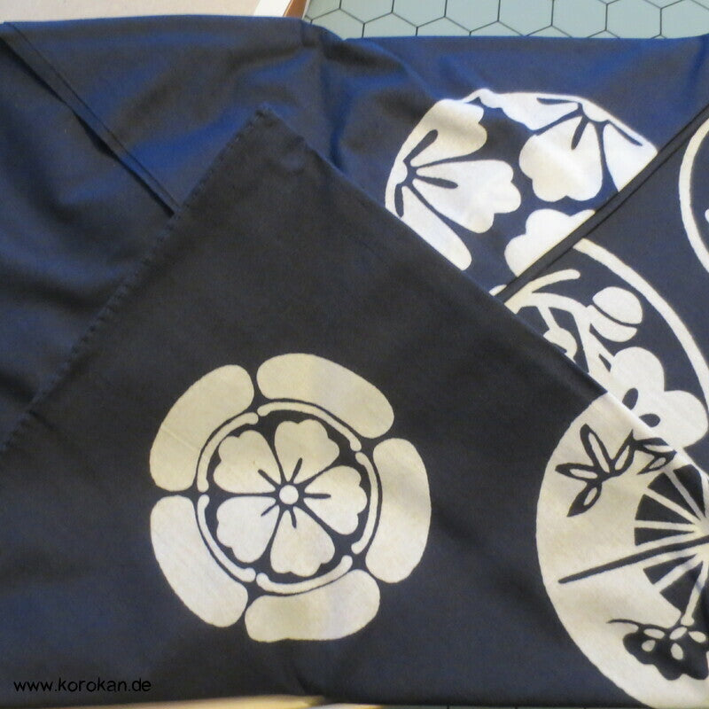 Furoshiki, Mon auf blau, Vintage unbenutzt,