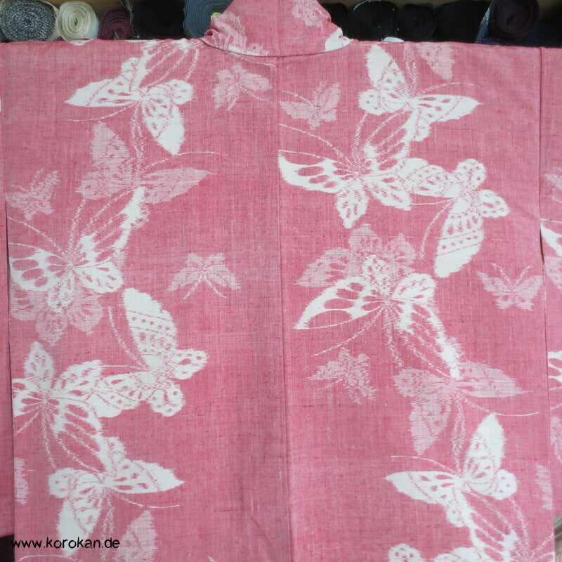 Japan Schmetterlinge auf altrosa Kasuri Tsumugi Seiden Kimono