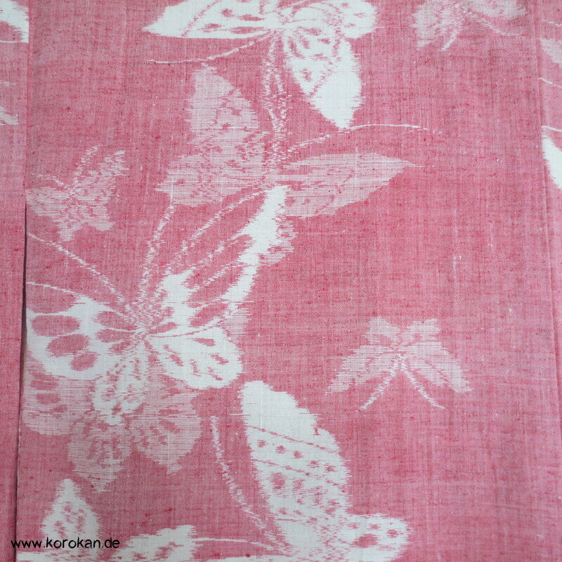 Japan Schmetterlinge auf altrosa Kasuri Tsumugi Seiden Kimono