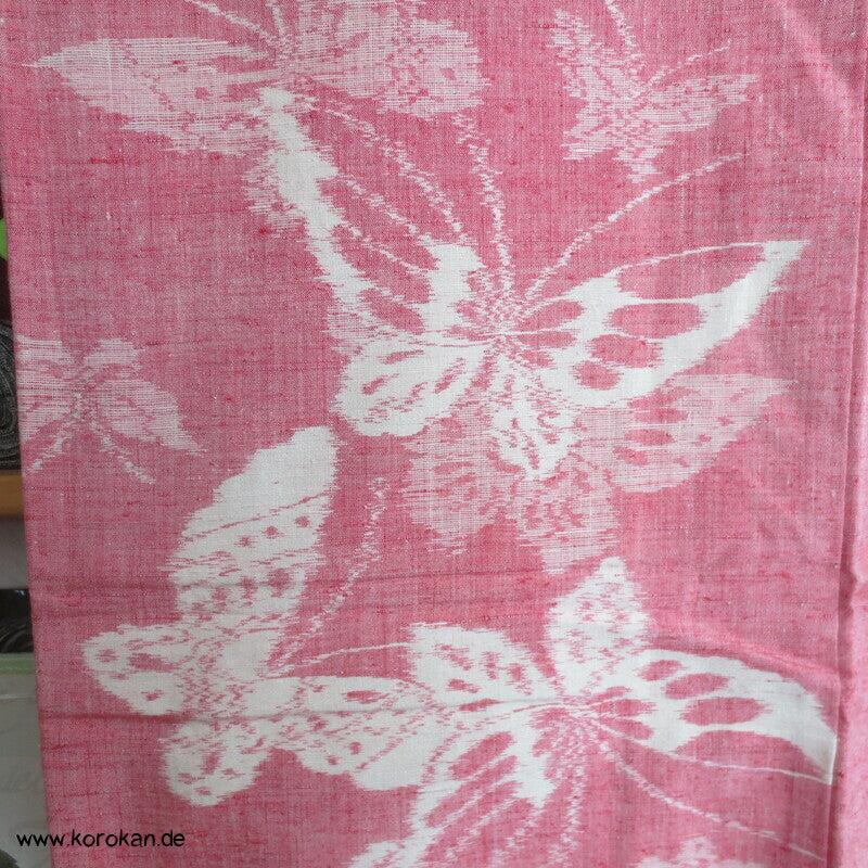 Japan Schmetterlinge auf altrosa Kasuri Tsumugi Seiden Kimono