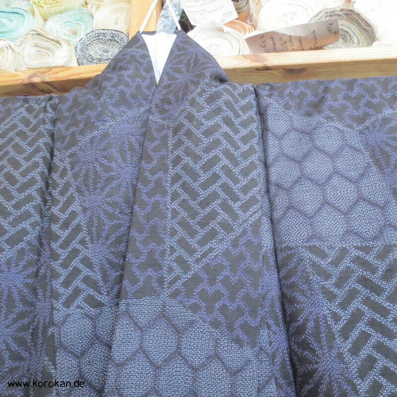 Kiribame Muster Hitoe Tsumugi Kimono