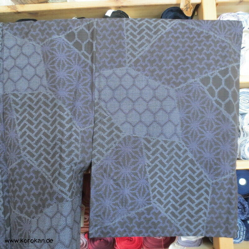Kiribame Muster Hitoe Tsumugi Kimono
