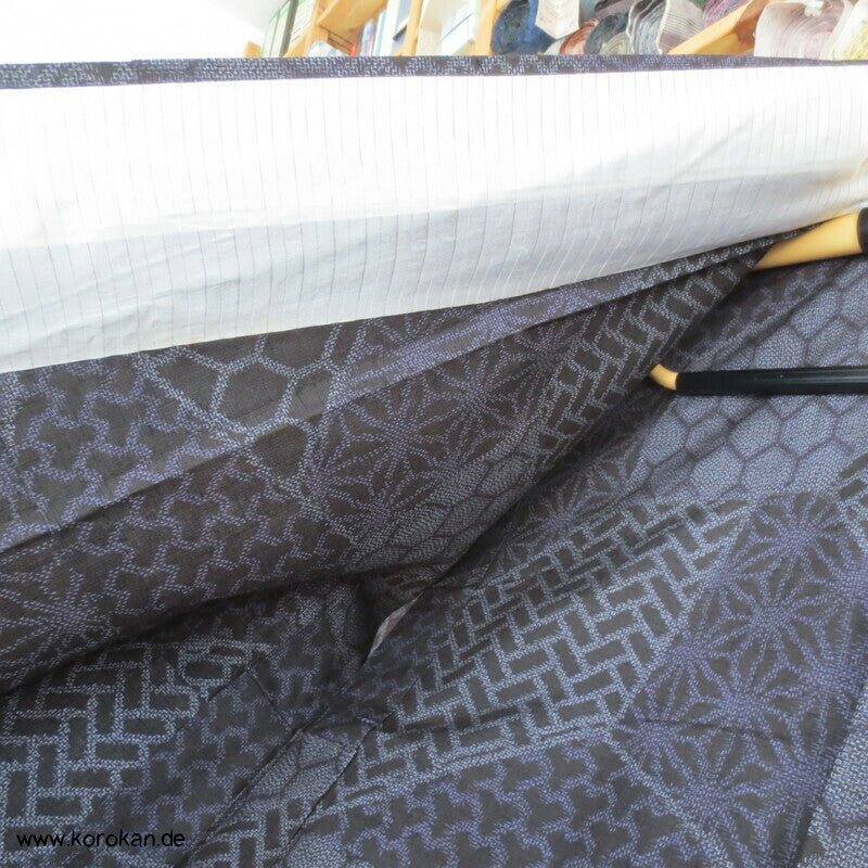Kiribame Muster Hitoe Tsumugi Kimono