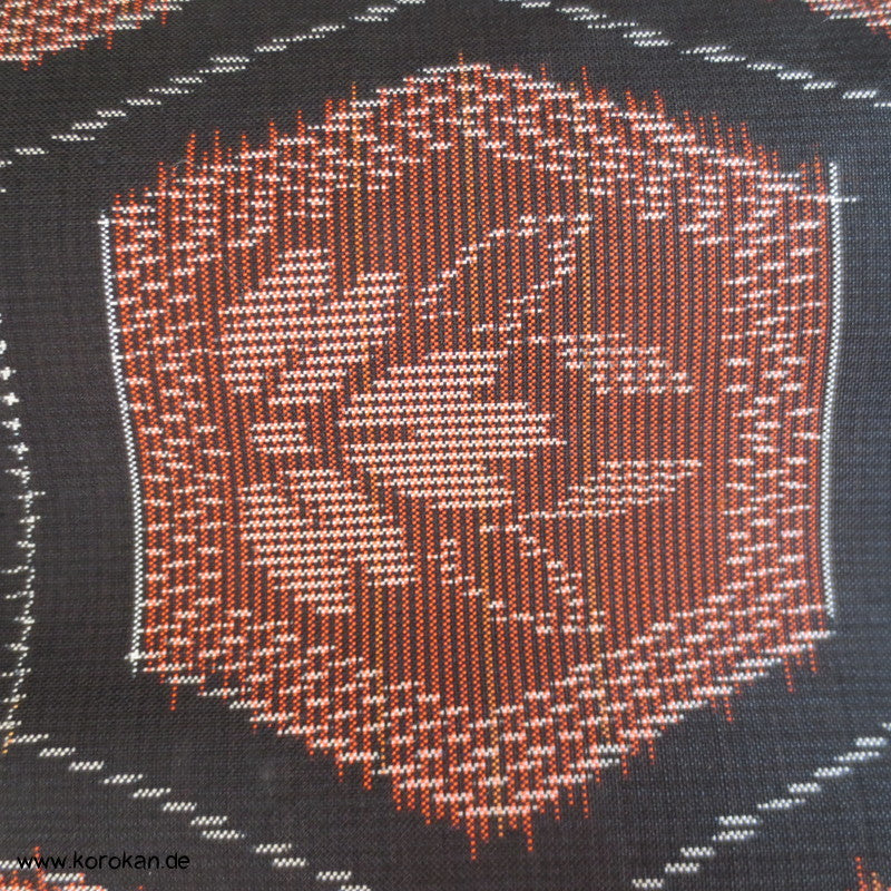 Kikko Kasuri Tsumugi Kimono Seide, dicht gewebt