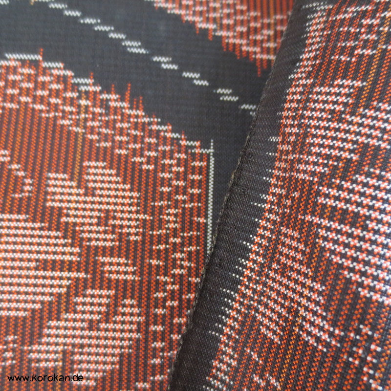 Kikko Kasuri Tsumugi Kimono Seide, dicht gewebt