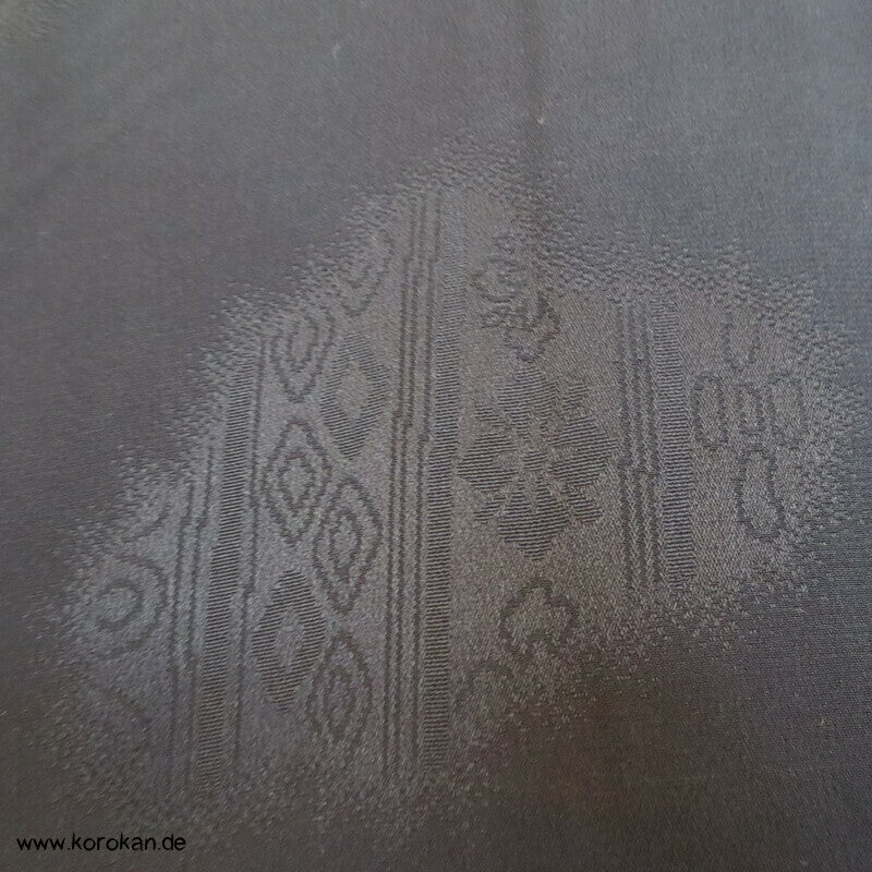Bambusmuster Homongi Kimono, schwarzgrundig, abstrakter Rinzu Damast