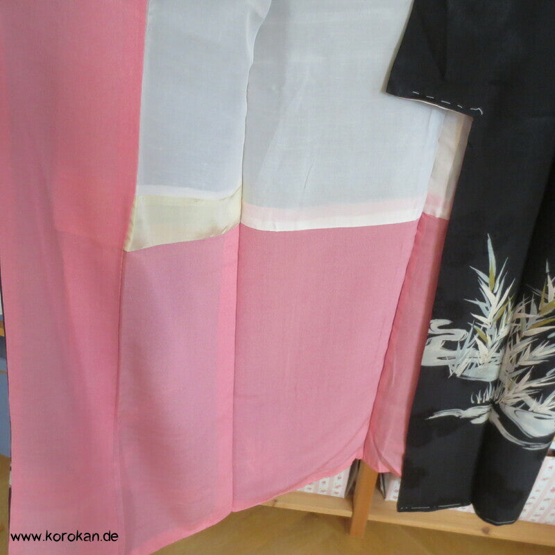 Bambusmuster Homongi Kimono, schwarzgrundig, abstrakter Rinzu Damast