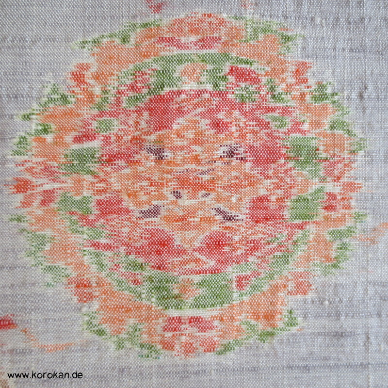 silbergrau mit Kasuri Spiegeln Kimono Seiden Tsumugi