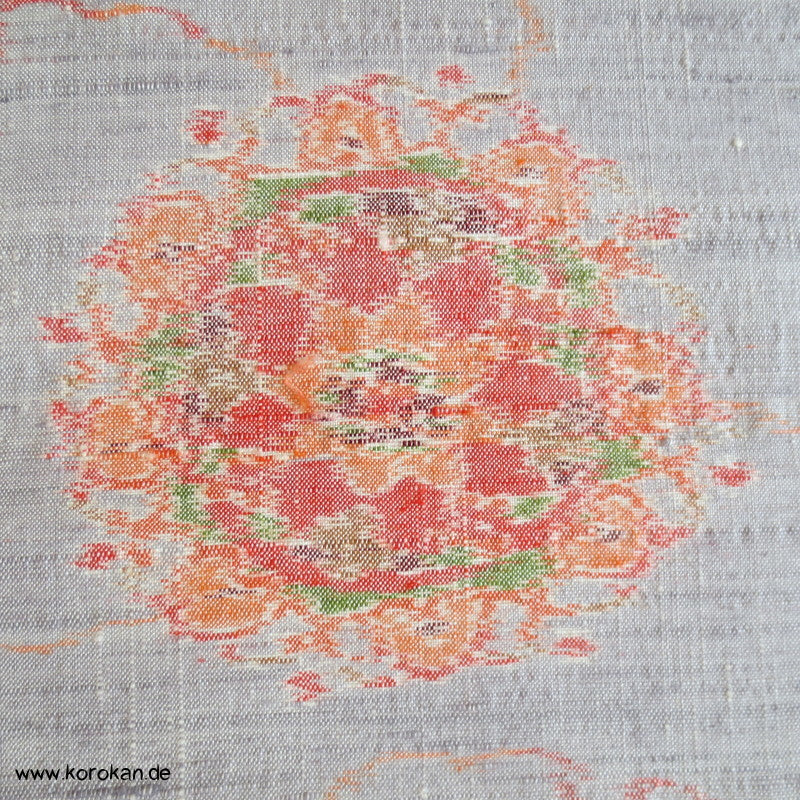 silbergrau mit Kasuri Spiegeln Kimono Seiden Tsumugi