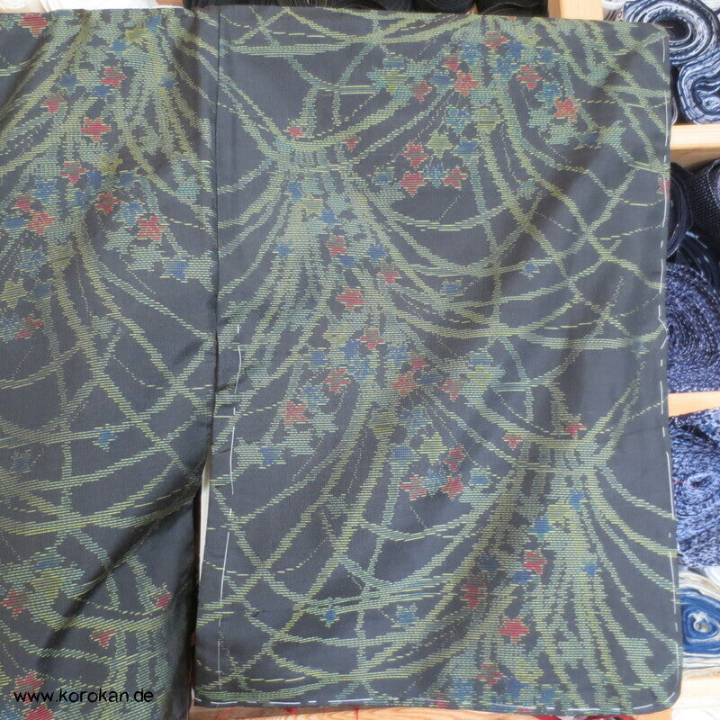 Blumenbüschel Kasuri garngefärbter Tsumugi Seiden Kimono