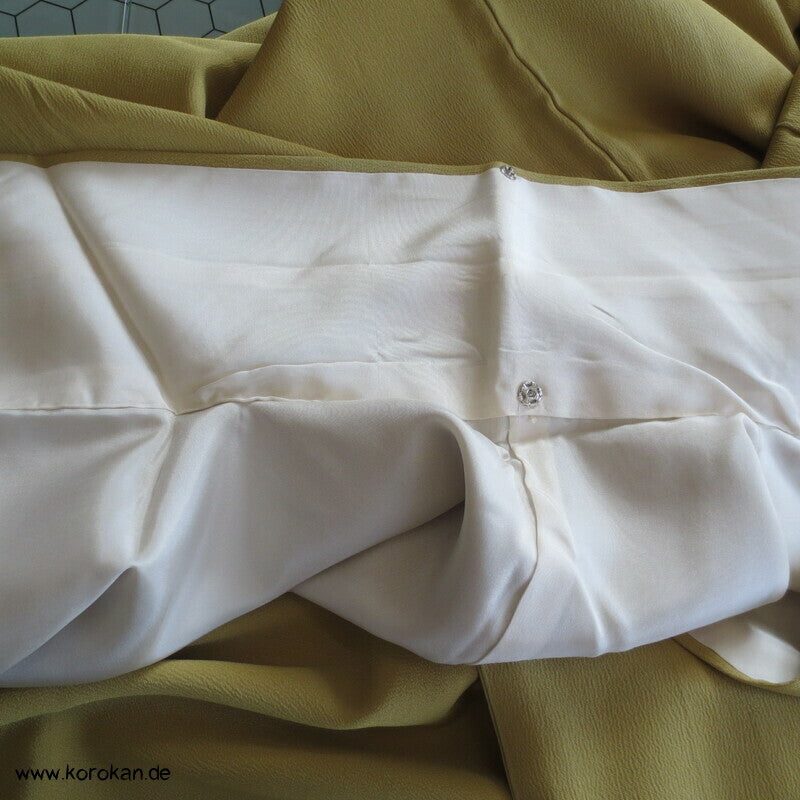 Kicho Kimonohänger auf curry Iro Tomesode Kimono