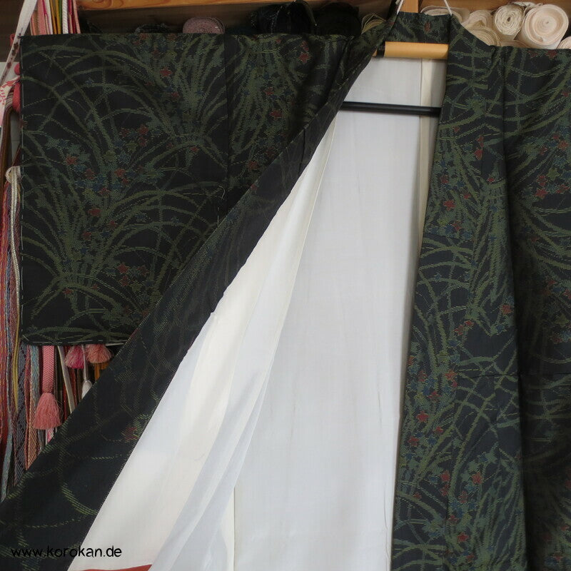 Blumenbüschel Kasuri garngefärbter Tsumugi Seiden Kimono