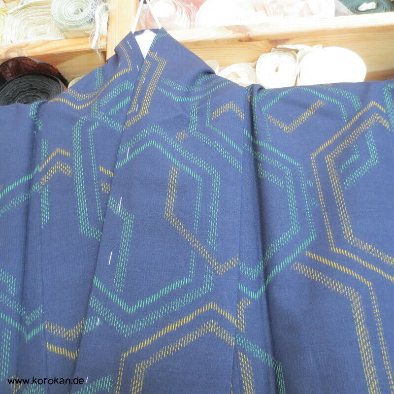 japanischer Kikko Schildkrötpanzer Kasuri Tokamachi Tsumugi Seiden Kimono