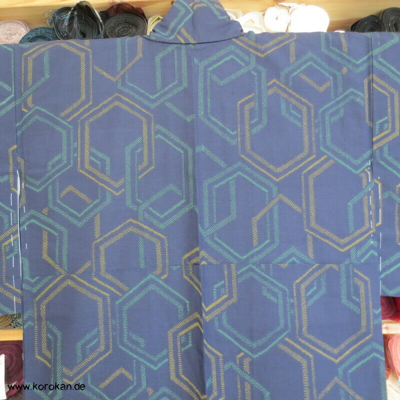 japanischer Kikko Schildkrötpanzer Kasuri Tokamachi Tsumugi Seiden Kimono