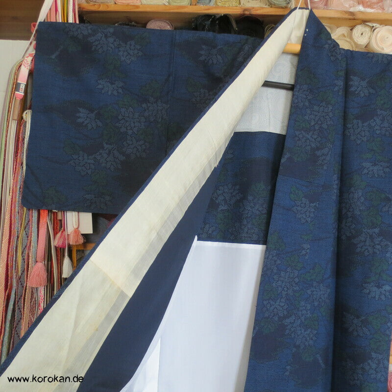 abstrakte Blumen Kasuri Tokamachi Tsumugi Seiden Kimono, teilgefüttert
