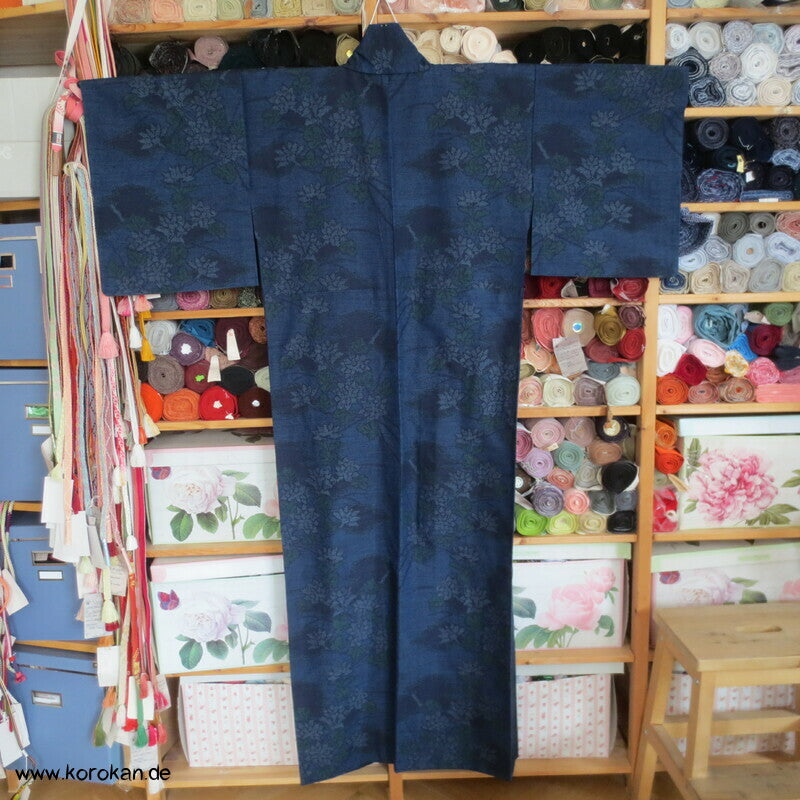 abstrakte Blumen Kasuri Tokamachi Tsumugi Seiden Kimono, teilgefüttert