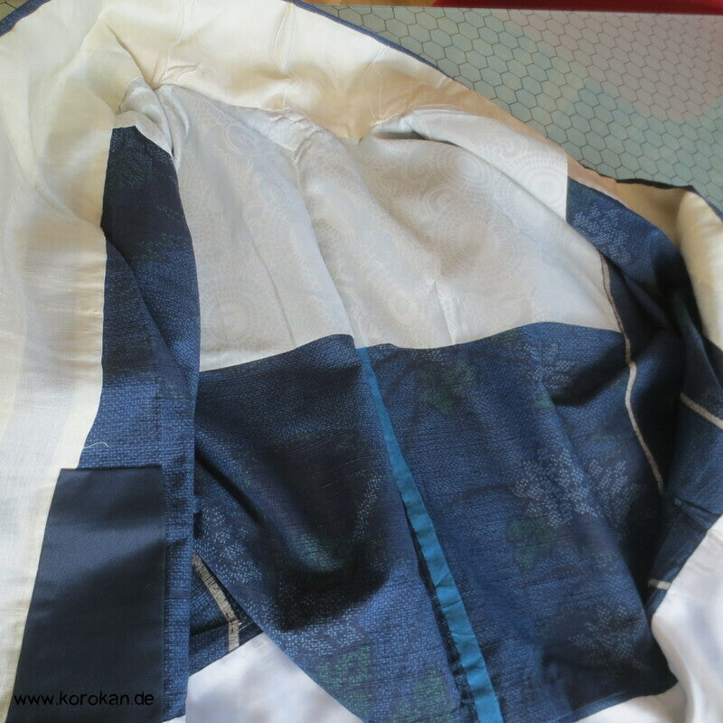 abstrakte Blumen Kasuri Tokamachi Tsumugi Seiden Kimono, teilgefüttert