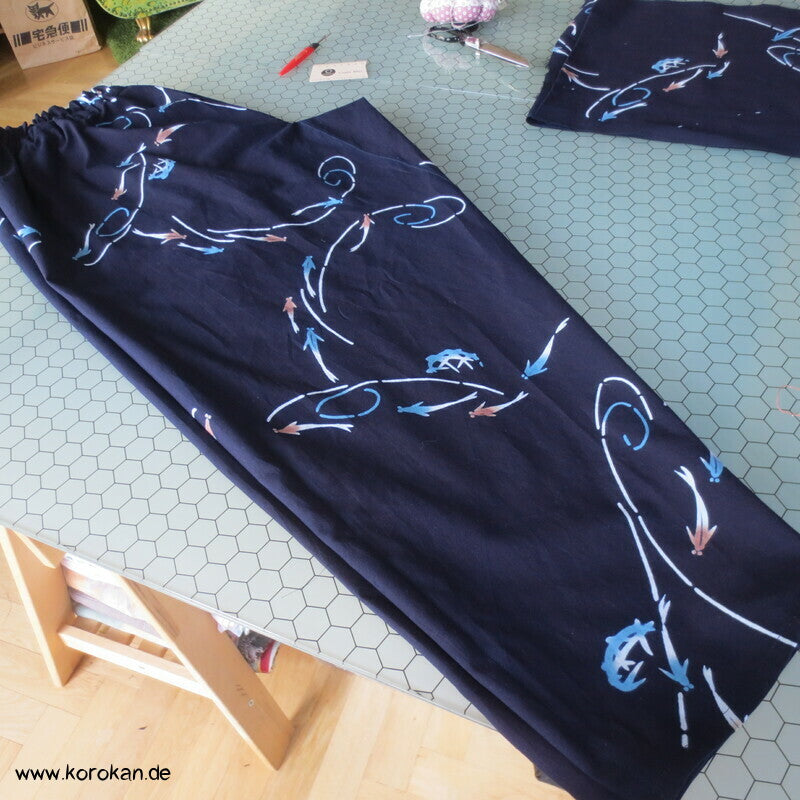 Hose aus Yukata Kimono Baumwolle,Fischschwarm indigo, Durchzugband