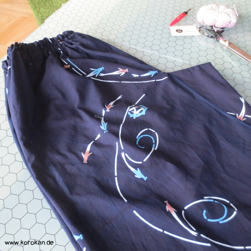 Hose aus Yukata Kimono Baumwolle,Fischschwarm indigo, Durchzugband