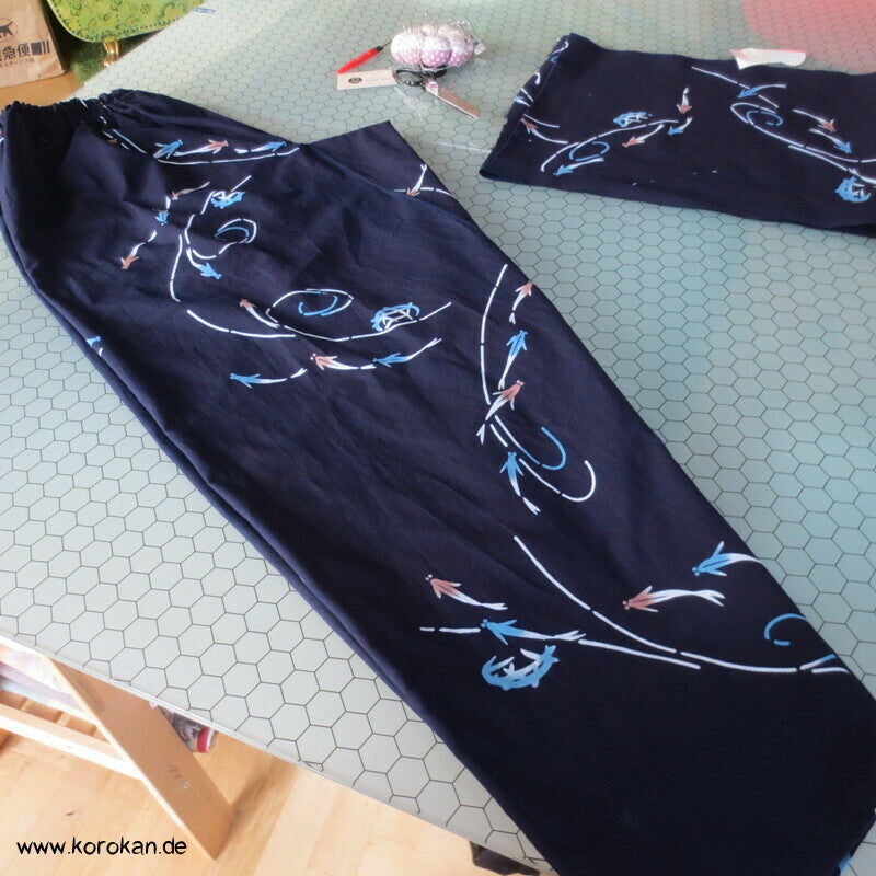 Hose aus Yukata Kimono Baumwolle,Fischschwarm indigo, Durchzugband