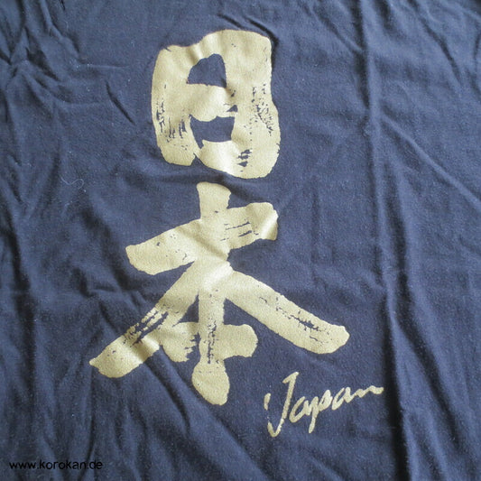 Japan T Shirt mit goldenen Kanji auf schwarz