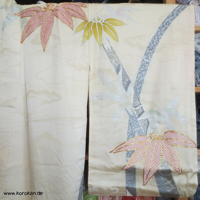 Bambus, Shibori Applikationen, goldbestickt Chu Furisode