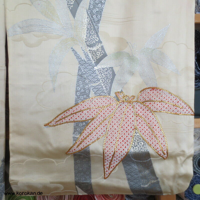 Bambus, Shibori Applikationen, goldbestickt Chu Furisode