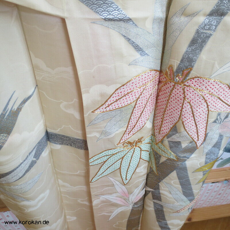 Bambus, Shibori Applikationen, goldbestickt Chu Furisode