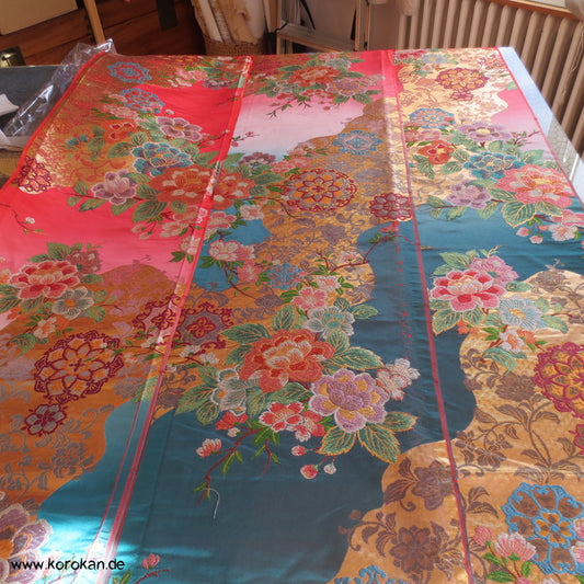 Blumen Bokashi Uchikake Brokat Seiden Stoffrest