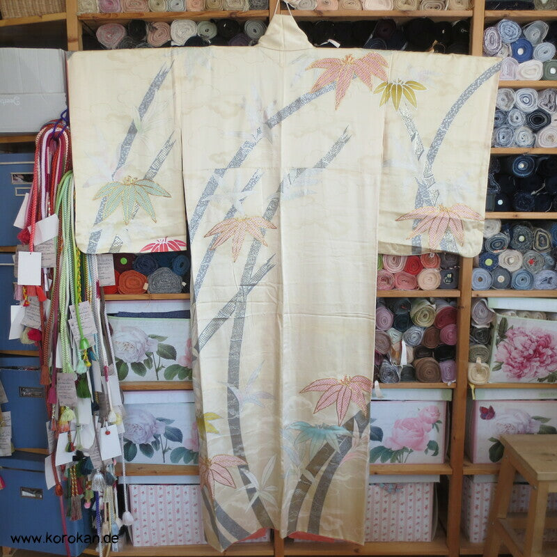Bambus, Shibori Applikationen, goldbestickt Chu Furisode