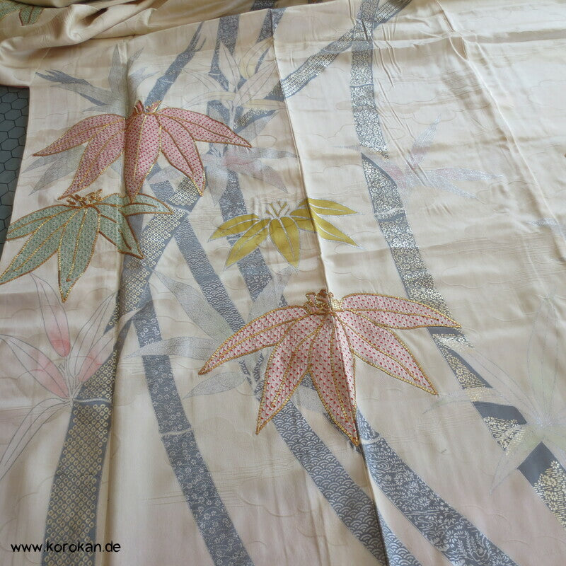 Bambus, Shibori Applikationen, goldbestickt Chu Furisode