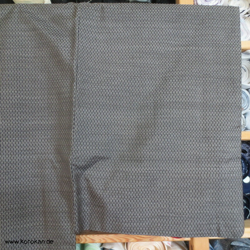braune Seiden Tsumugi Haori mit Wasserfall Futter