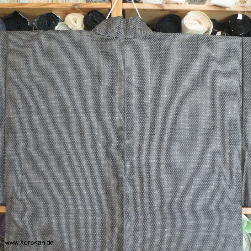 braune Seiden Tsumugi Haori mit Wasserfall Futter